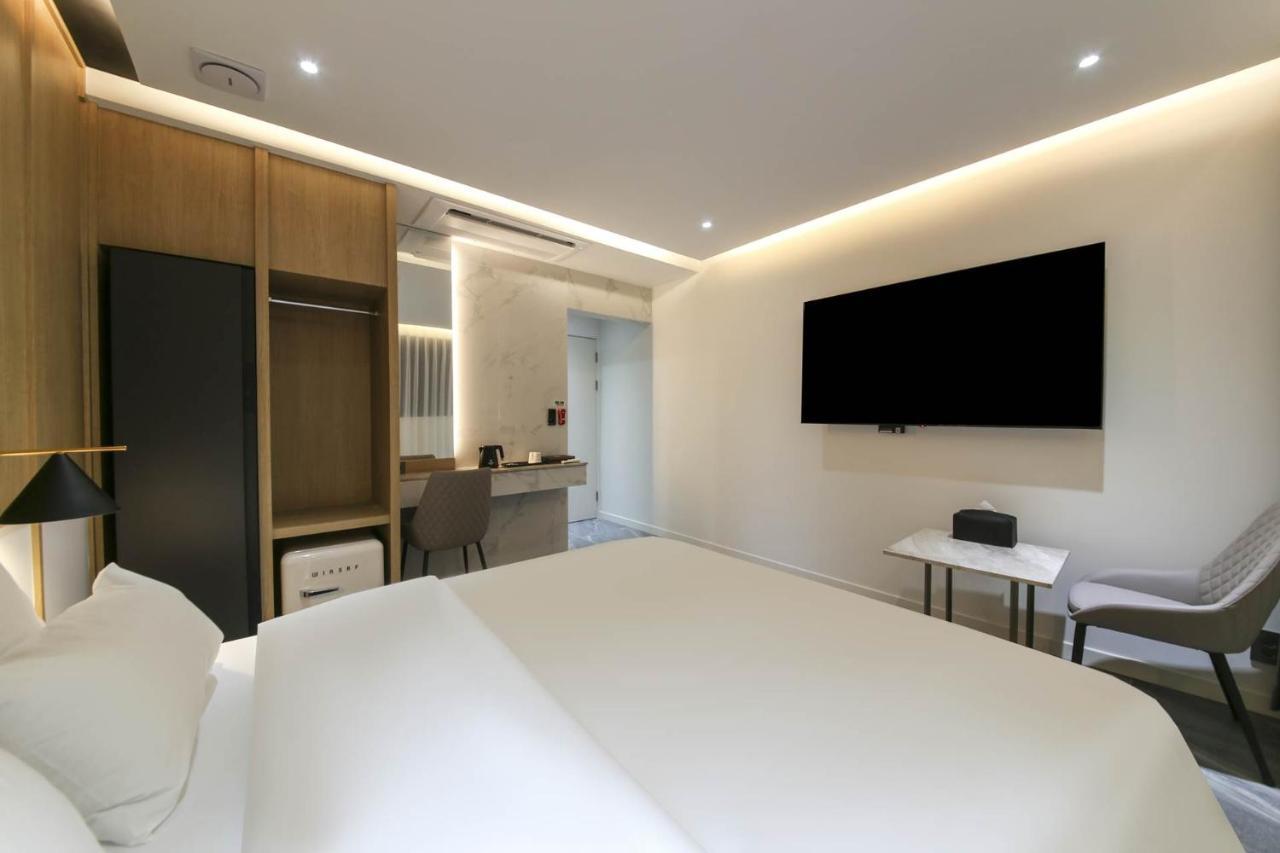 Brown Dot Hotel Pyeonghwa Plaza Мокпо Екстериор снимка