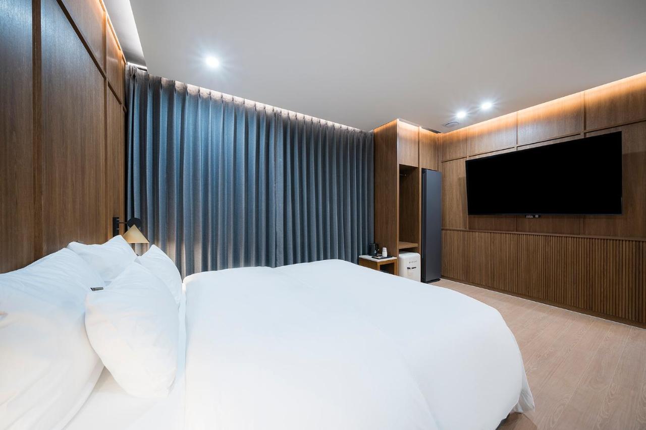 Brown Dot Hotel Pyeonghwa Plaza Мокпо Екстериор снимка
