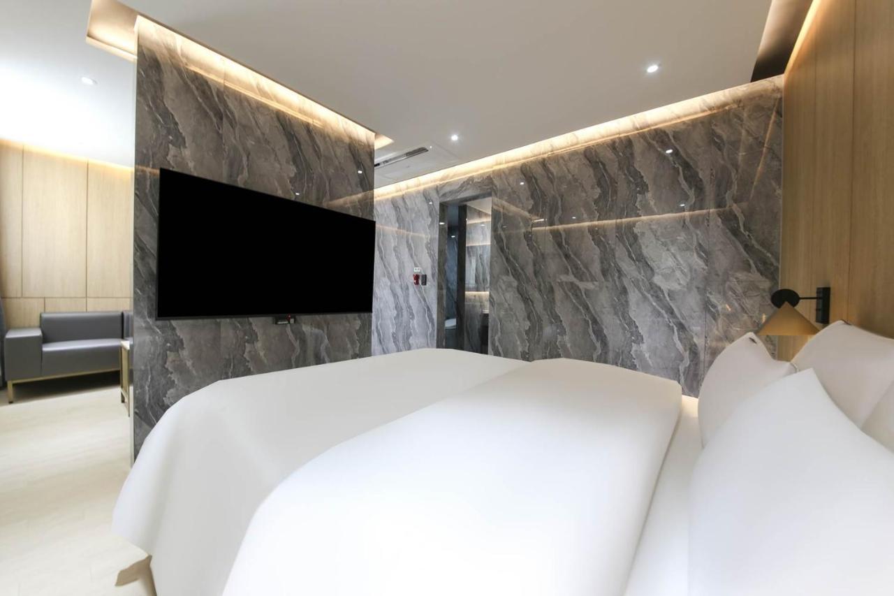 Brown Dot Hotel Pyeonghwa Plaza Мокпо Екстериор снимка